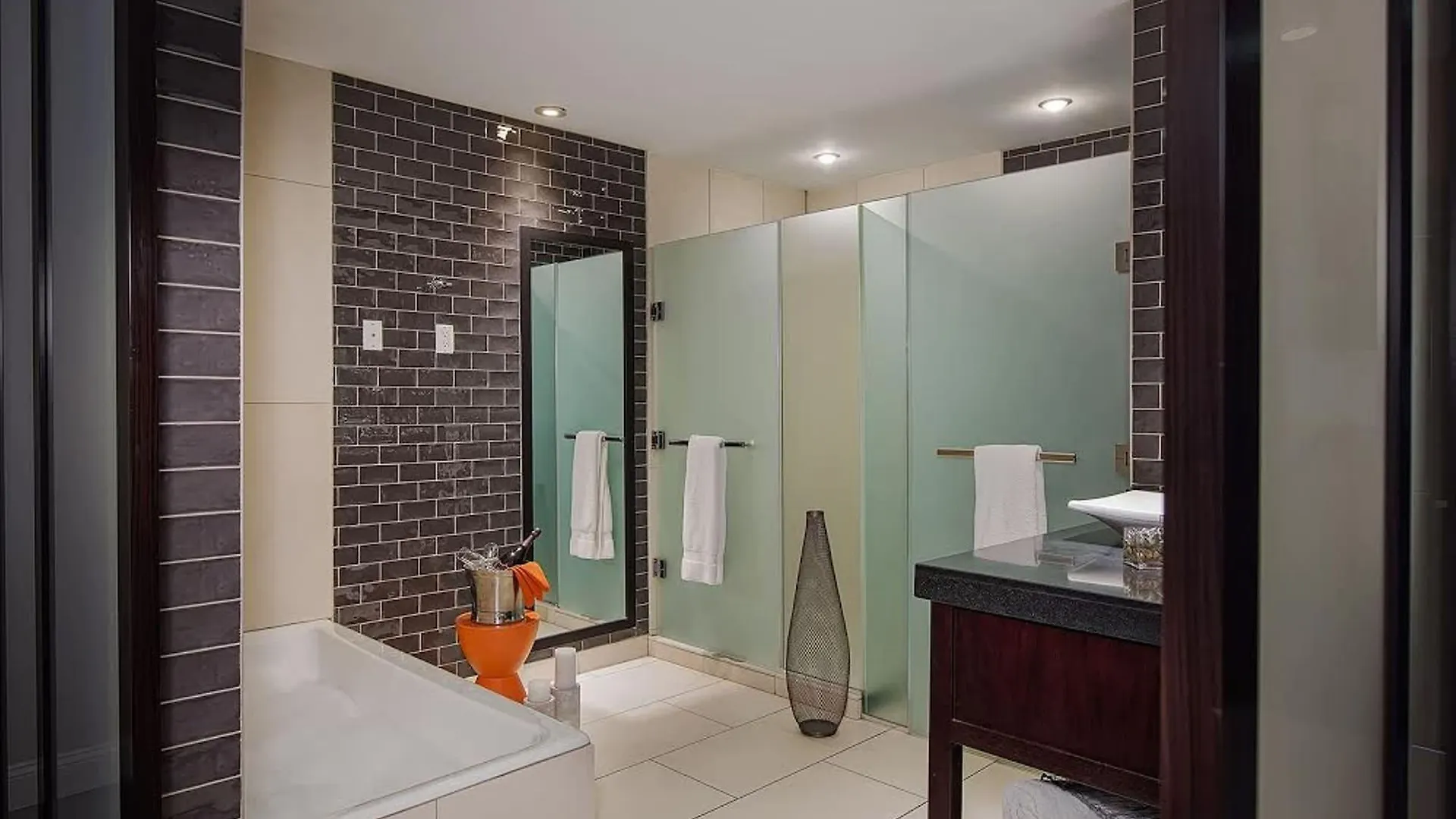 ****  Ravel Hotel Trademark Collection By Wyndham New York United States